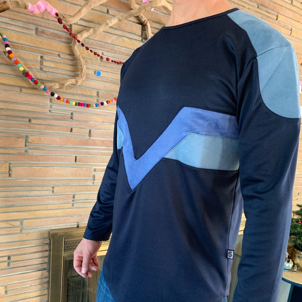 Star Status Club long sleeve.